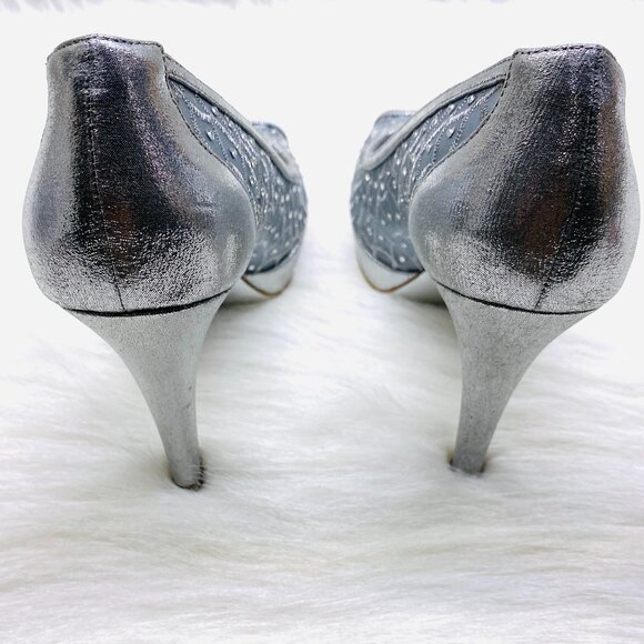 Adrianna Papell Size 5.5 M Foxy Silver Sterling Peep Toe Heels NEW!!! - Picture 3 of 5
